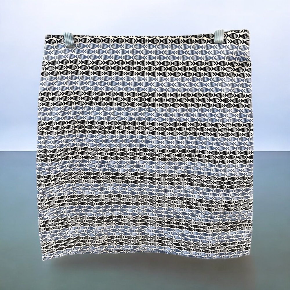 TALBOTS Sz 6 Blue Fish Print Pencil Skirt Blue Black & White Coastal Nautical